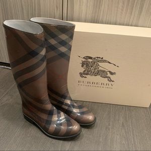 💯Authentic Burberry Rainboot